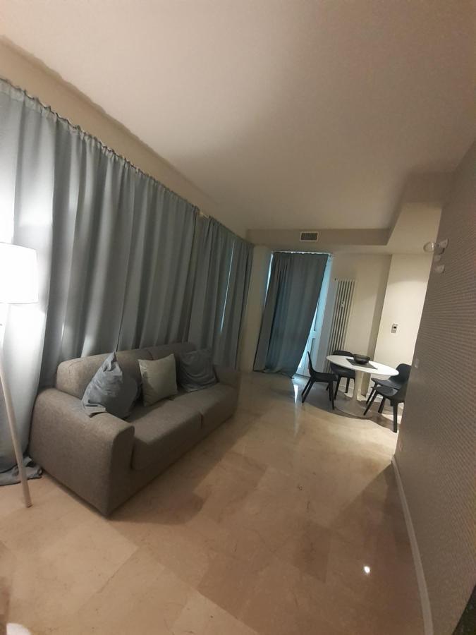 Baretti House- Parcheggio Riservato Per Un Soggiorno Perfetto Turin Extérieur photo